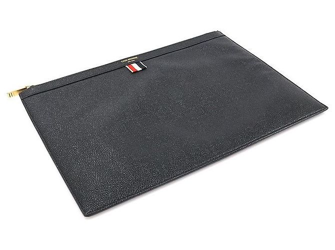 Thom Browne Clutch porta documenti medium in pelle martellata nera Nero - vista 3