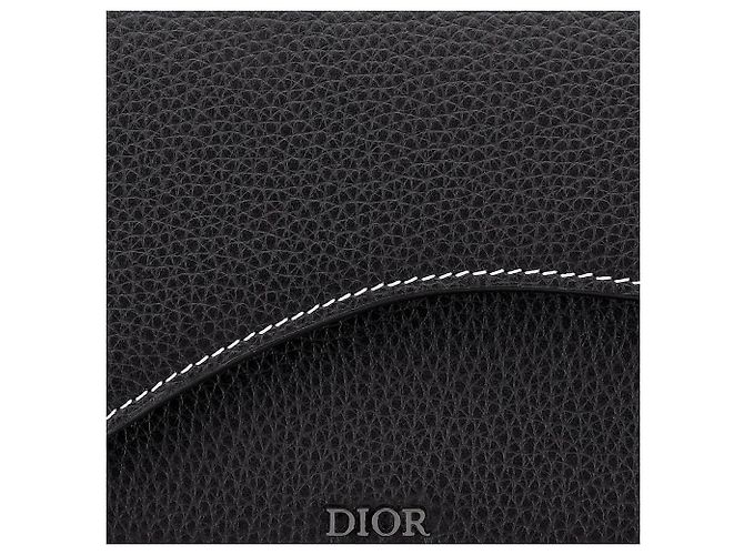 Dior Carteira Long Saddle em Pele de Vitelo Granulada Preta - vista 4
