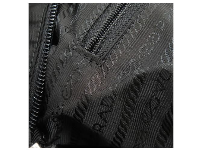 Borsa a tracolla in nylon nero Prada - vista 10