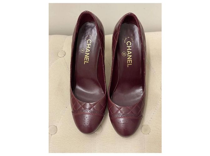 Chanel gesteppte Leder-Pumps Burgunderrot Bordeaux - Ansicht 2