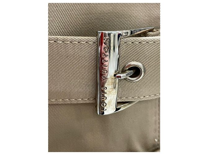 Louis Vuitton Gabardina de algodón beige con forro Monogram - vista 3