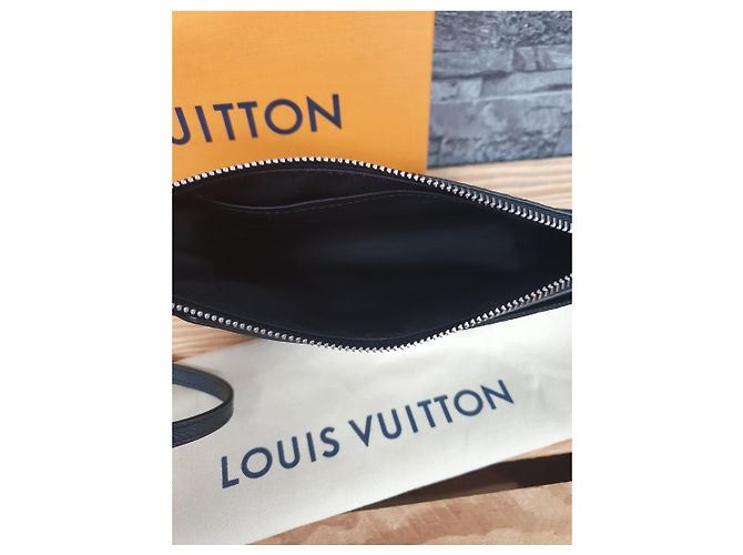 Borsa Louis Vuitton Pallas BB Empreinte Pelle Nera Nero - vista 4