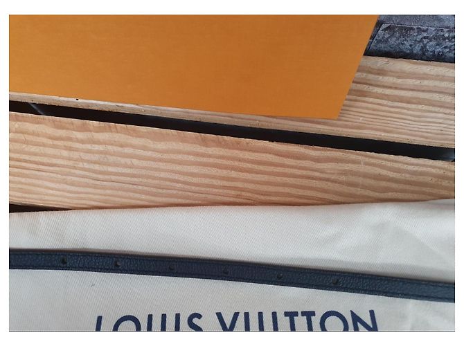 Borsa Louis Vuitton Pallas BB Empreinte Pelle Nera Nero - vista 6