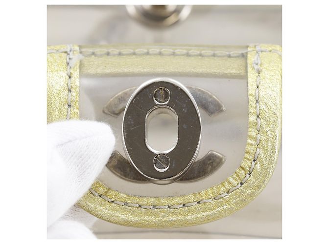 Borsa a tracolla in vinile trasparente e oro Chanel D'oro - vista 16