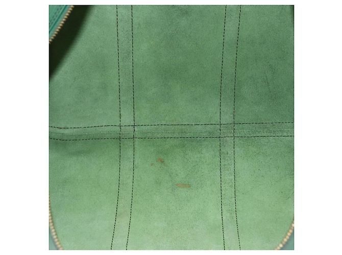Borsa Keepall Louis Vuitton in pelle Epi 55 Verde - vista 5