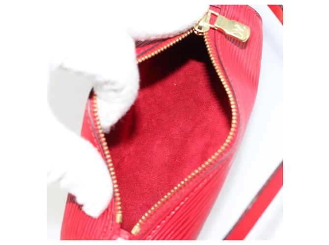 Louis Vuitton Soufflot Pochette Epi Leather Rosso - vista 5