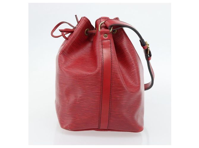 Louis Vuitton Petit Noe Epi Leather Medium Rosso - vista 3