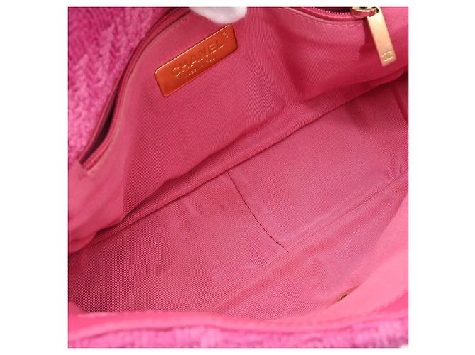 Borsa Chanel 19 Flap in Tweed Trapuntato Medium Rosa - vista 3
