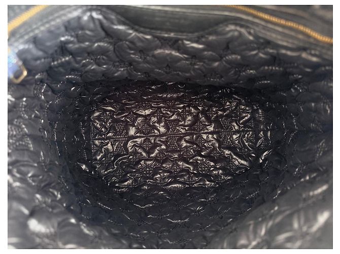 Louis Vuitton Desire Lockit Vertical MM Monogram Nylon Black – Pezzo da Sfilata Nero - vista 14