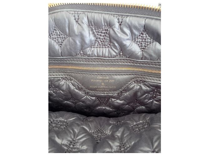 Louis Vuitton Desire Lockit Vertical MM Monogram Nylon Black – Pezzo da Sfilata Nero - vista 15