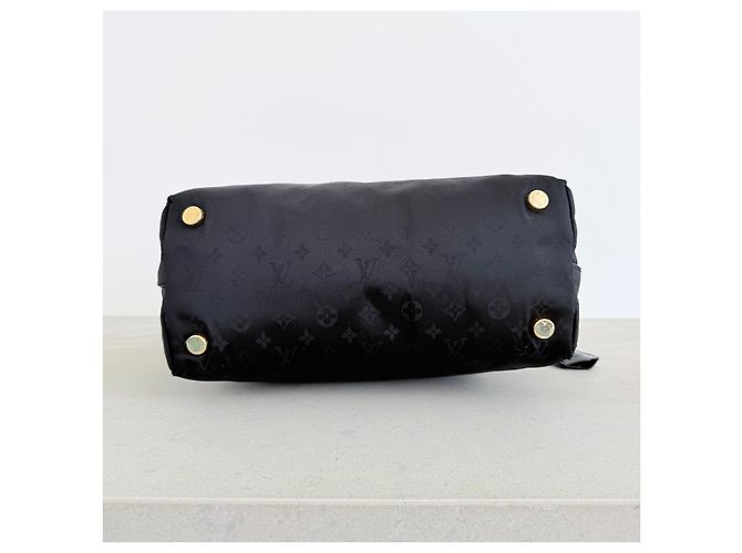 Louis Vuitton Desire Lockit Vertical MM Monogram Nylon Black – Pezzo da Sfilata Nero - vista 7