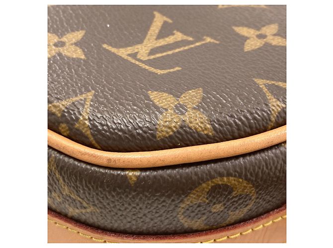 Louis Vuitton Boite Chapeau Souple PM Borsa a Spalla Monogramma - vista 17