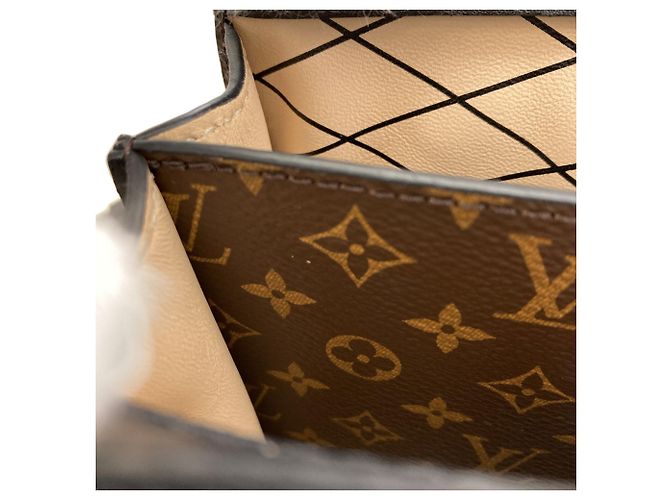 Borsa a tracolla Louis Vuitton M43596 Trunk Clutch Shoulder Bag Marrone - vista 7