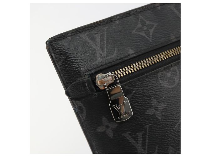 LOUIS VUITTON Monogram Eclipse Grand Sac Pouch M44733 LV Auth ar13960 Monogramma - vista 13