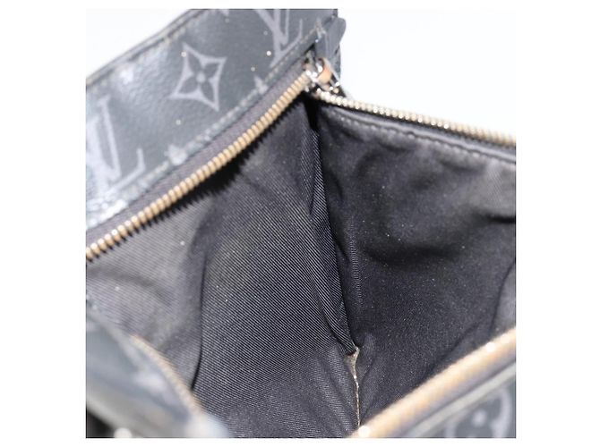 LOUIS VUITTON Monogram Eclipse Grand Sac Pouch M44733 LV Auth ar13960 Monogramma - vista 16
