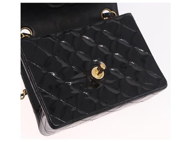 CHANEL Mini Matelasse 17 Chain Bag Pelle vernice Nero Oro CC Auth 184825V D'oro - vista 17