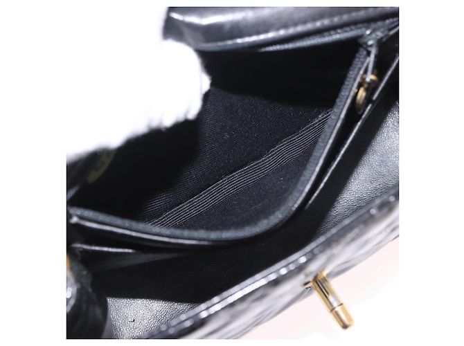 CHANEL Mini Matelasse 17 Chain Bag Pelle vernice Nero Oro CC Auth 184825V D'oro - vista 24