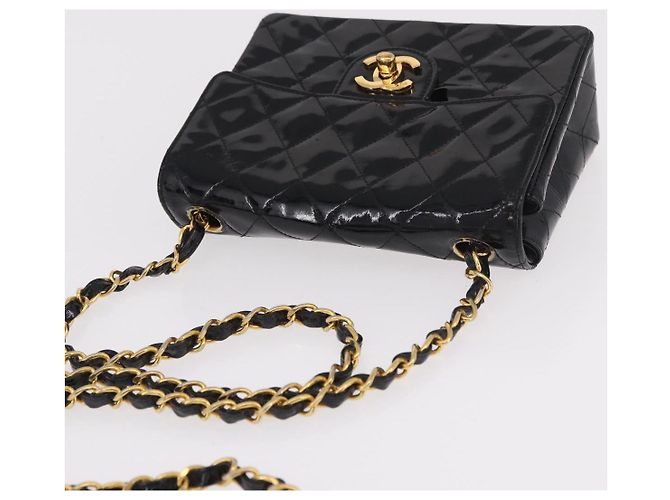 CHANEL Mini Matelasse 17 Chain Bag Pelle vernice Nero Oro CC Auth 184825V D'oro - vista 6