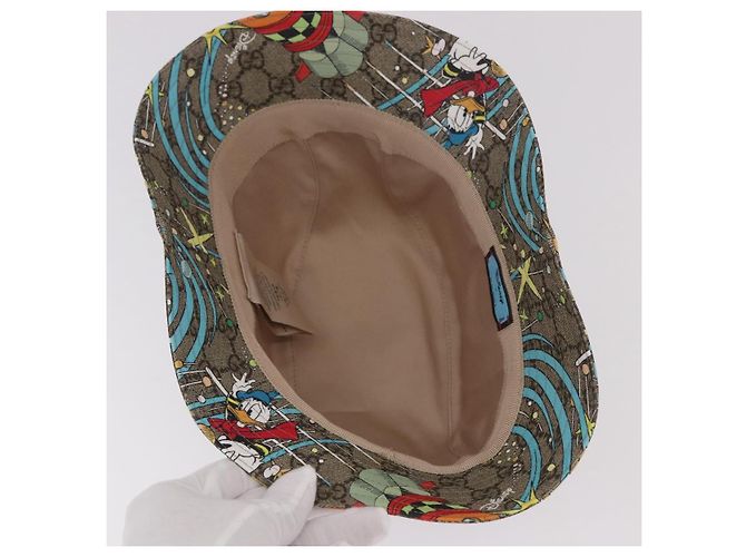 Cappello GUCCI GG Supreme Disney Donald Duck in PVC Beige Auth BA13368SM - vista 8