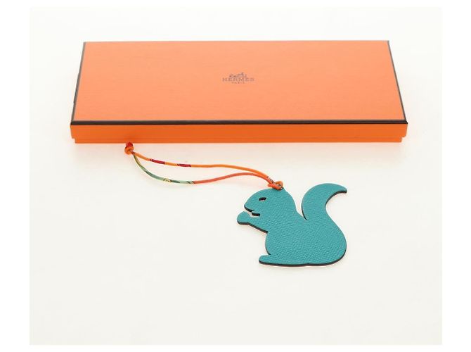 Hermès HERMES Petit H Eichhörnchen-Anhänger aus Leder Grün Authentisch 184259M - Ansicht 16