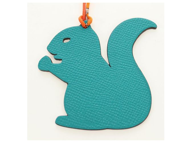 Hermès HERMES Petit H Eichhörnchen-Anhänger aus Leder Grün Authentisch 184259M - Ansicht 3