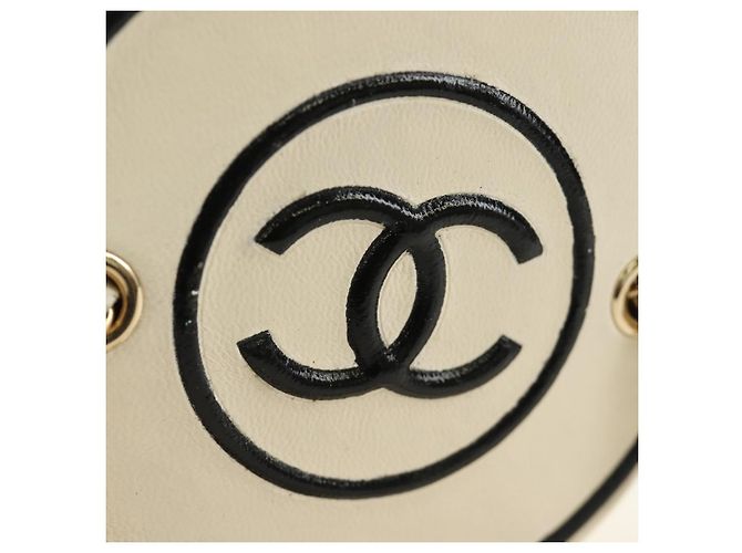 CHANEL Matelasse Chain Shoulder Bag Leather White Gold CC Auth bs35547SAM Bianco D'oro - vista 15