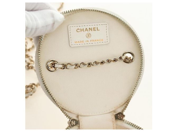 CHANEL Matelasse Chain Shoulder Bag Leather White Gold CC Auth bs35547SAM Bianco D'oro - vista 18