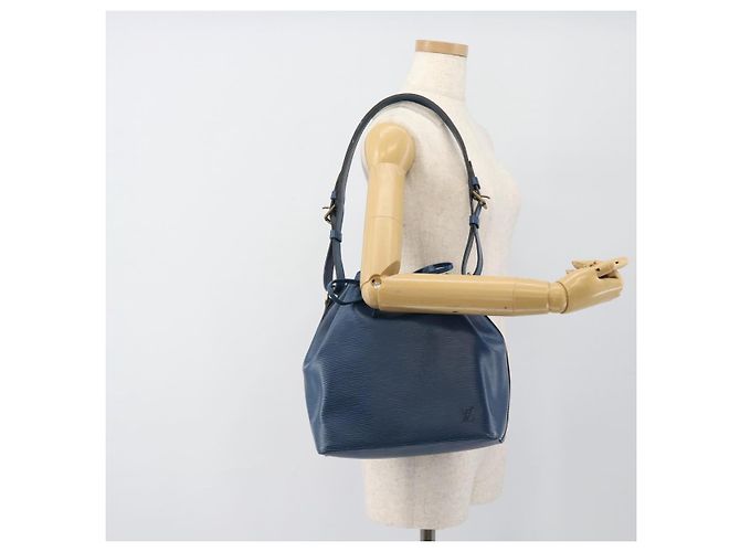 Borsa a tracolla LOUIS VUITTON Epi Petit Noe Blue M44105 LV Auth ep14776 - vista 19
