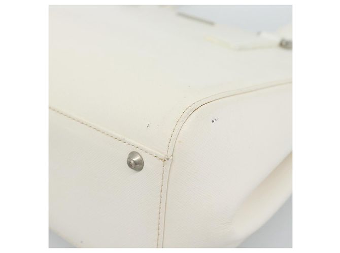 Borsa a mano BURBERRY in pelle bianco argento Auth BA13365 - vista 10