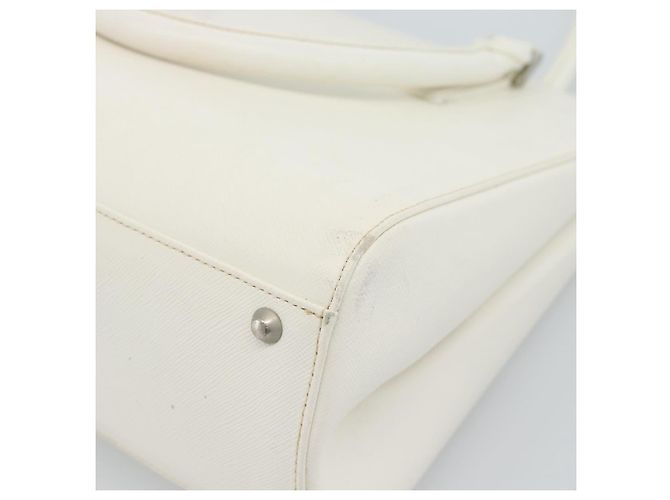 Borsa a mano BURBERRY in pelle bianco argento Auth BA13365 - vista 12