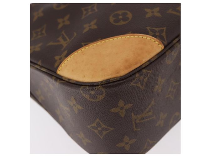 LOUIS VUITTON Monogram Boulogne 30 Shoulder Bag M51265 LV Auth 184202V Monogramma - vista 13