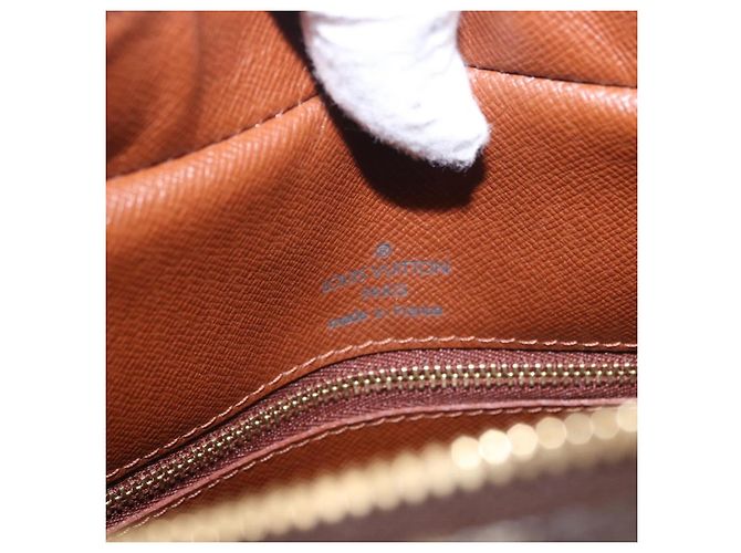 LOUIS VUITTON Monogram Boulogne 30 Shoulder Bag M51265 LV Auth 184202V Monogramma - vista 16
