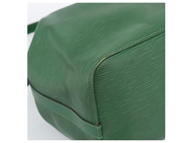 Borsa a tracolla LOUIS VUITTON Epi Petit Noe Verde M44104 LV Auth ka4681 - vista 13