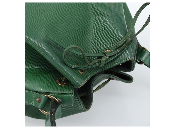 Borsa a tracolla LOUIS VUITTON Epi Petit Noe Verde M44104 LV Auth ka4681 - vista 6