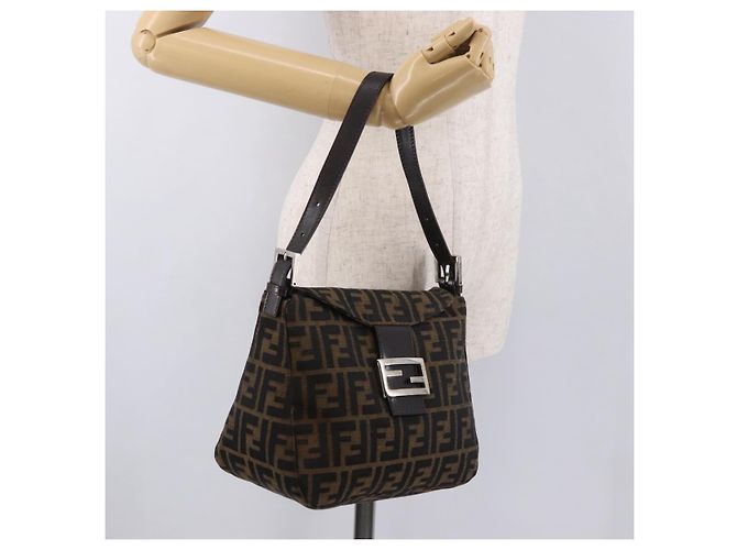 FENDI Zucca Canvas Mamma Baguette Shoulder Bag Black Brown Auth 185507SAV Marrone Nero - vista 25