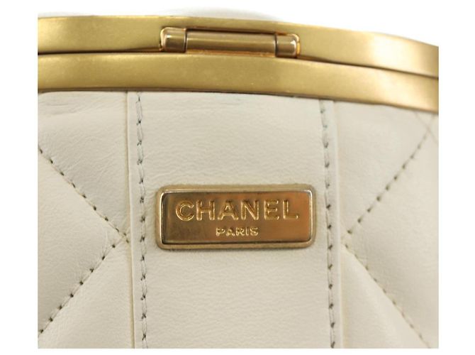 Borsa a Spalla CHANEL Chain Matelasse in Pelle di Agnello Bianco Oro CC Auth BA13318M D'oro - vista 16