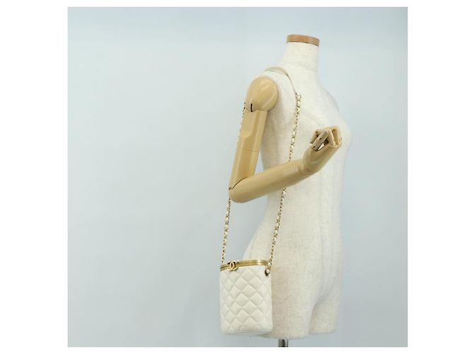 Borsa a Spalla CHANEL Chain Matelasse in Pelle di Agnello Bianco Oro CC Auth BA13318M D'oro - vista 26