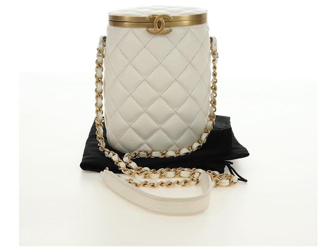 Borsa a Spalla CHANEL Chain Matelasse in Pelle di Agnello Bianco Oro CC Auth BA13318M D'oro - vista 27