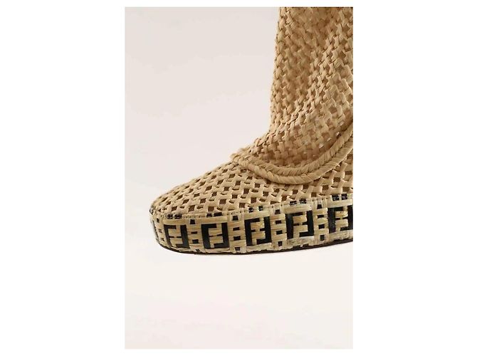 Fendi Tacchi beige - vista 4