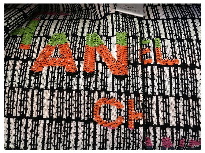 Chanel Logo Lettering Shimmer Bomberjacke Spring 2015 Schwarz - Ansicht 8