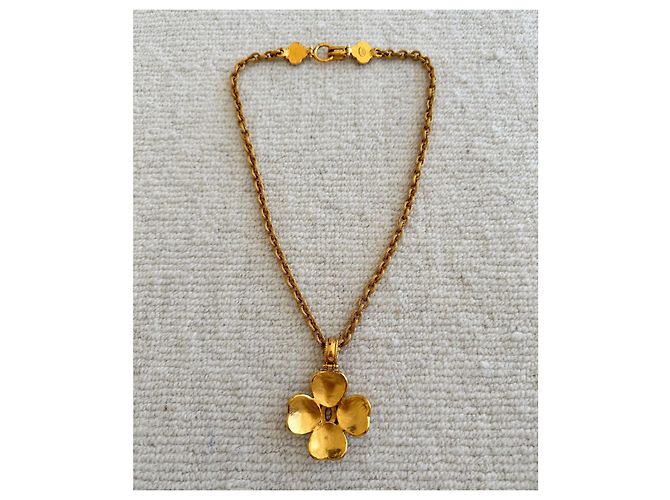 Collana Chanel 1996 CC Flower Pendant D'oro - vista 5