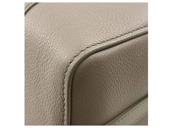 Borsa a tracolla Louis Vuitton M21437 City Keepall Aerogram Cachi - vista 14