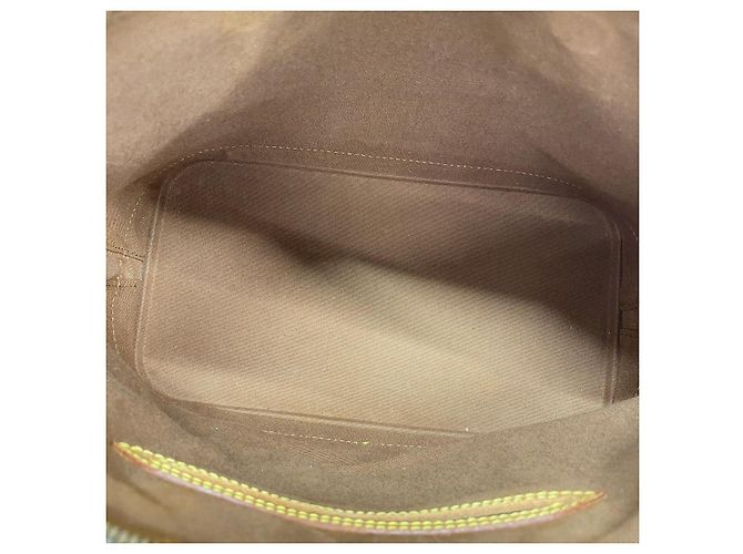 Borsa a mano Louis Vuitton Alma in pelle beige - vista 7