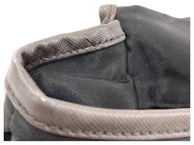 Borsa a tracolla in nylon nero Prada - vista 11