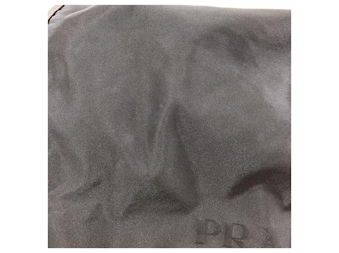 Borsa a tracolla in nylon nero Prada - vista 13