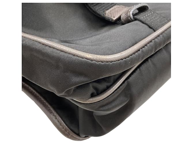 Borsa a tracolla in nylon nero Prada - vista 18