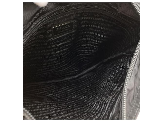 Borsa a tracolla in nylon nero Prada - vista 5