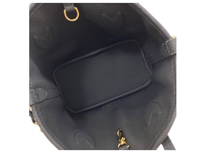 Bolsa Louis Vuitton Inside Out BB Preto Monograma - vista 6