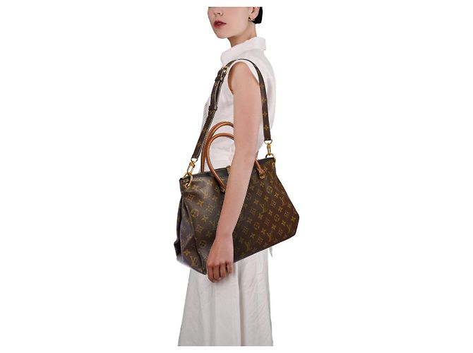 Borsa LOUIS VUITTON Pallas in Toile Marrone - 103631 - vista 12