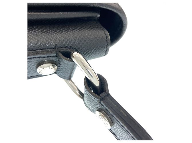 Borsa a tracolla Louis Vuitton M32482 Andrei Grigio - vista 16
